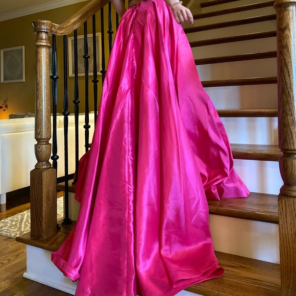 Sherri Hill Two Piece Slit dress size 0/2 - Picture 2 of 6